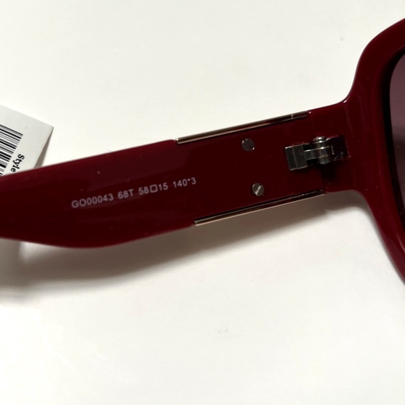 GUESS Butterfly Sunglasses GO00043 Acetate Red Burgundy Logo Oversized main image 6